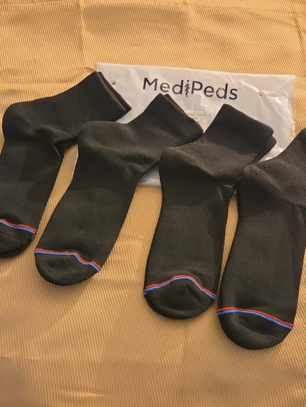Black Ankle Diabetic Quarter Socks with Blue & Red Toe Stripe-4 Pack